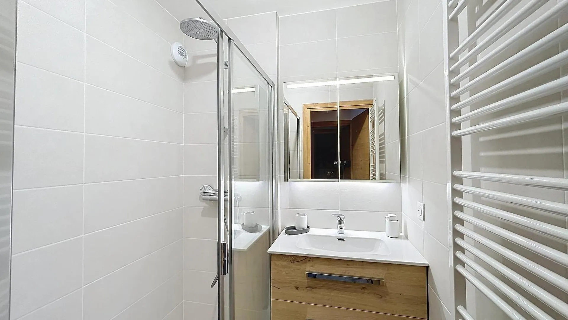 Appartement Neuf 3 Chambres A Combloux, Vue Mont Blanc, Jardin, Parking, Wifi - Fr-1-560-143 France